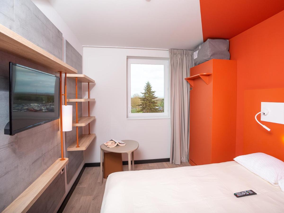 Ibis Budget Cognac Châteaubernard Exteriör bild