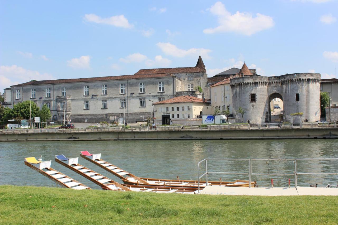 Ibis Budget Cognac Châteaubernard Exteriör bild