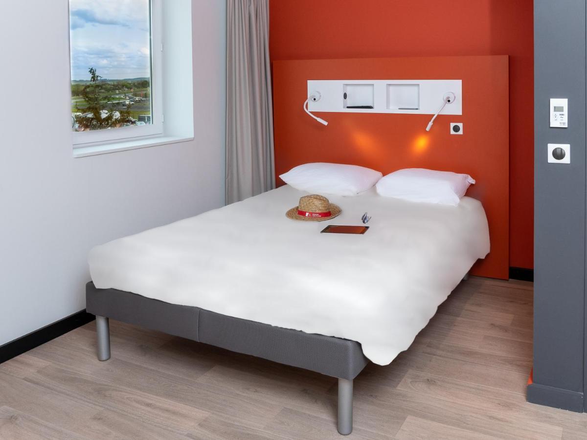 Ibis Budget Cognac Châteaubernard Exteriör bild