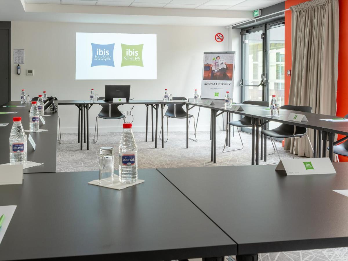 Ibis Budget Cognac Châteaubernard Exteriör bild
