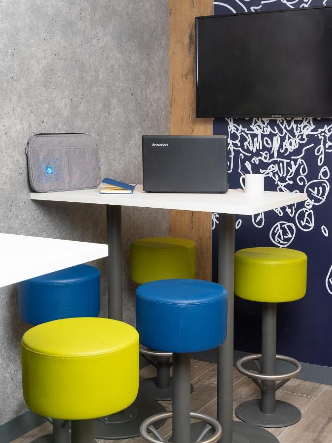 Ibis Budget Cognac Châteaubernard Exteriör bild