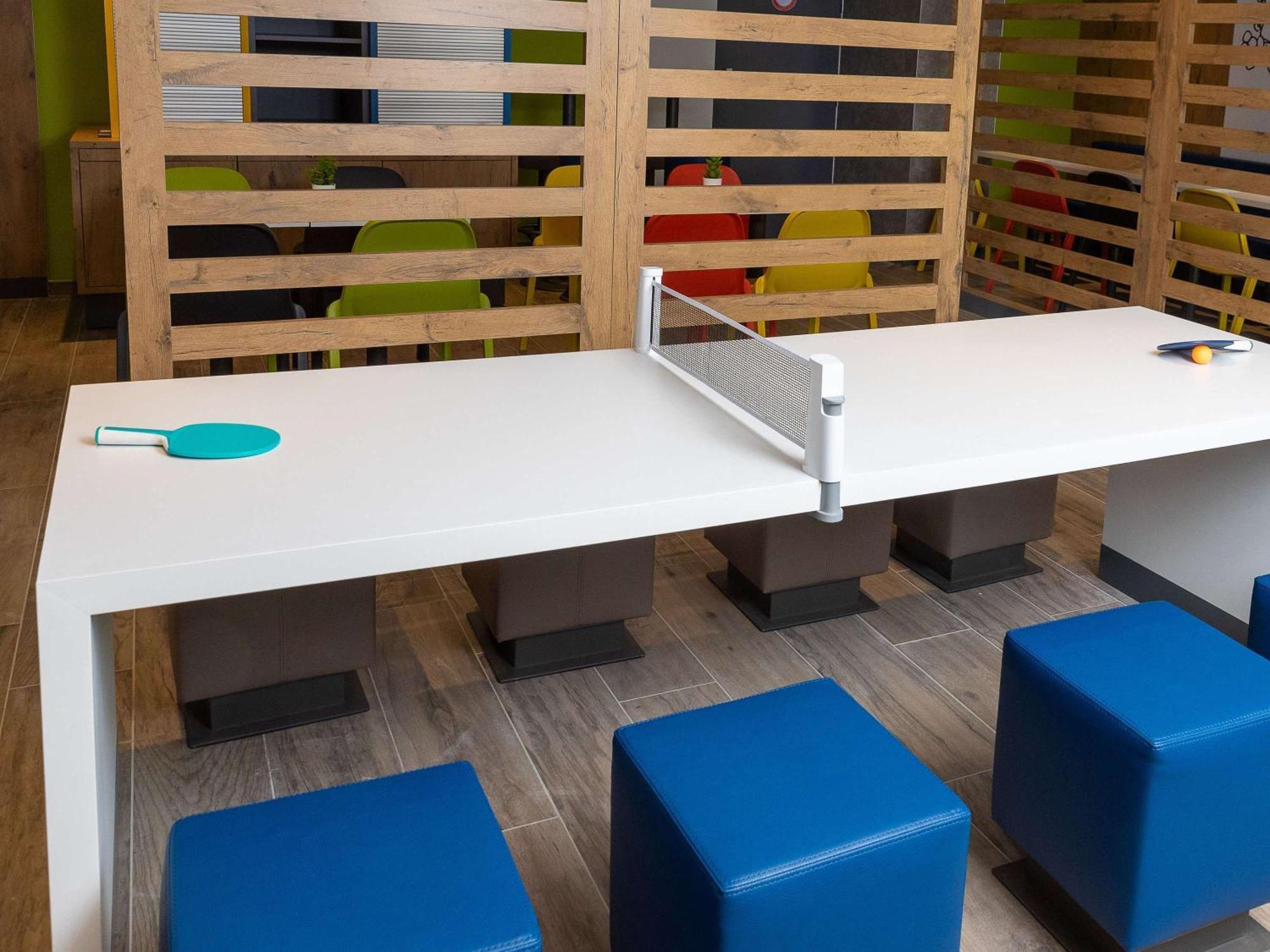 Ibis Budget Cognac Châteaubernard Exteriör bild
