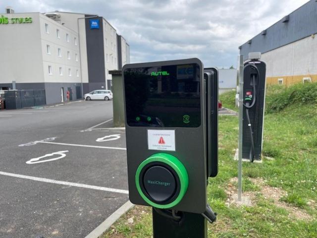 Ibis Budget Cognac Châteaubernard Exteriör bild